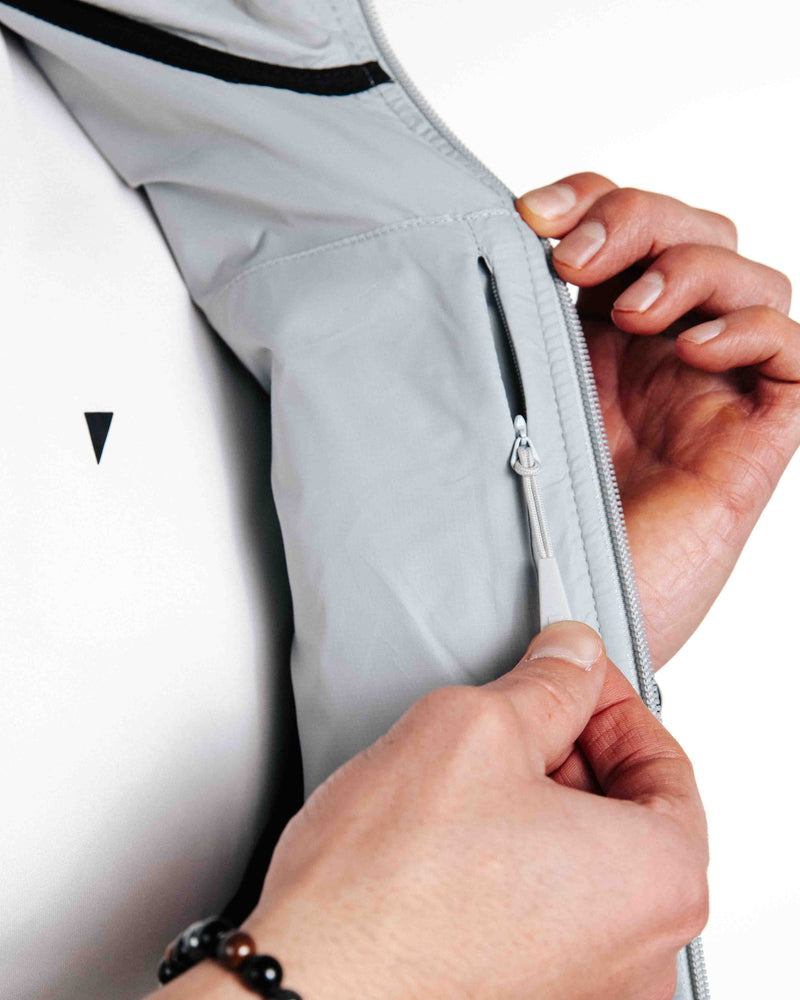 The Primo Golf Light Gray Vest inner zipper