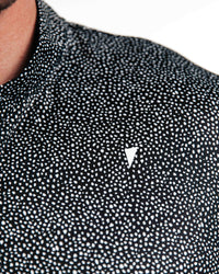 Blade Collar Polo - Black Pebble Close up of primo flag