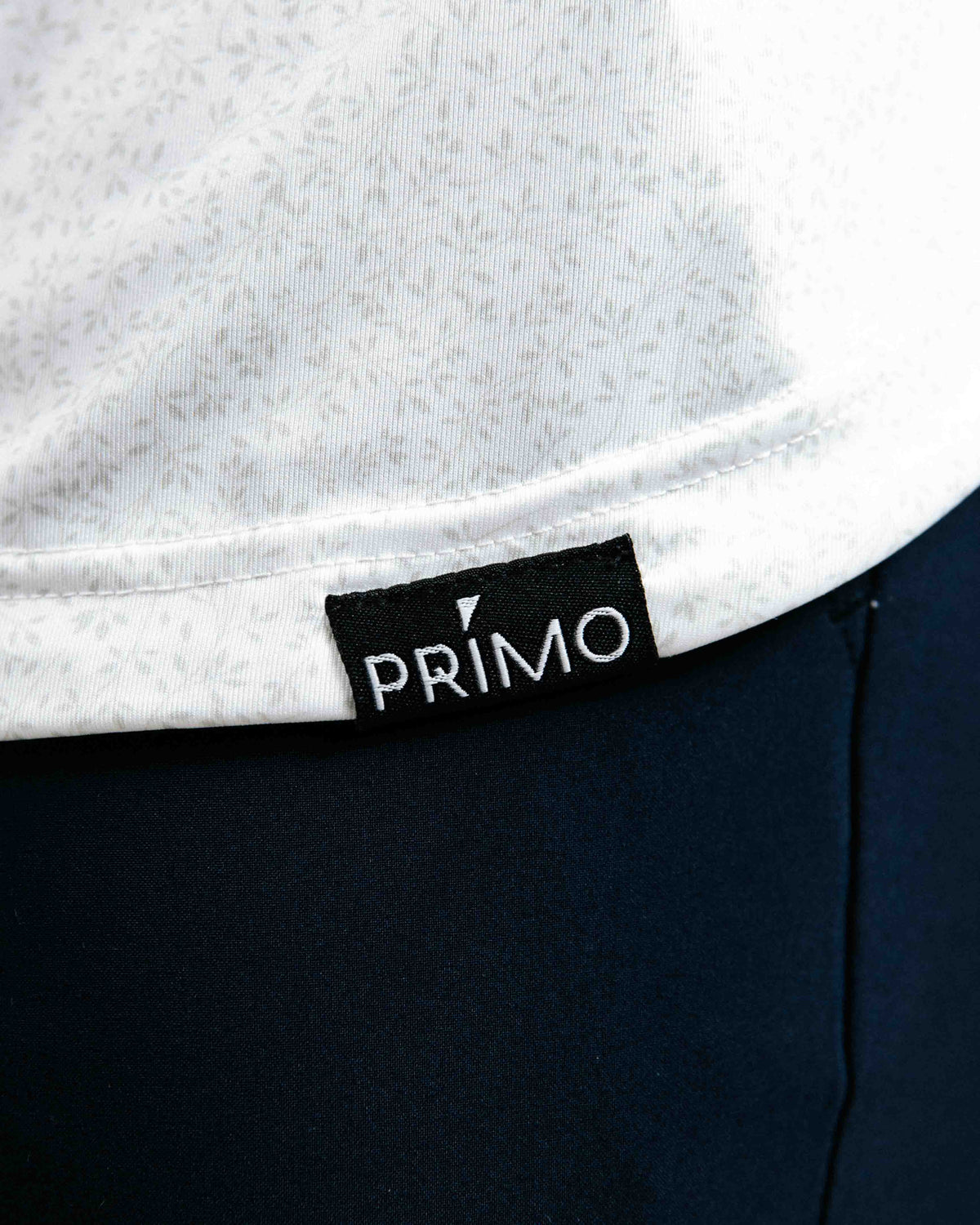 Classic Collar - Light Gray Leaf Primo logo on hem