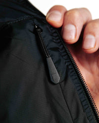 The Primo Golf Black Vest inner zipper