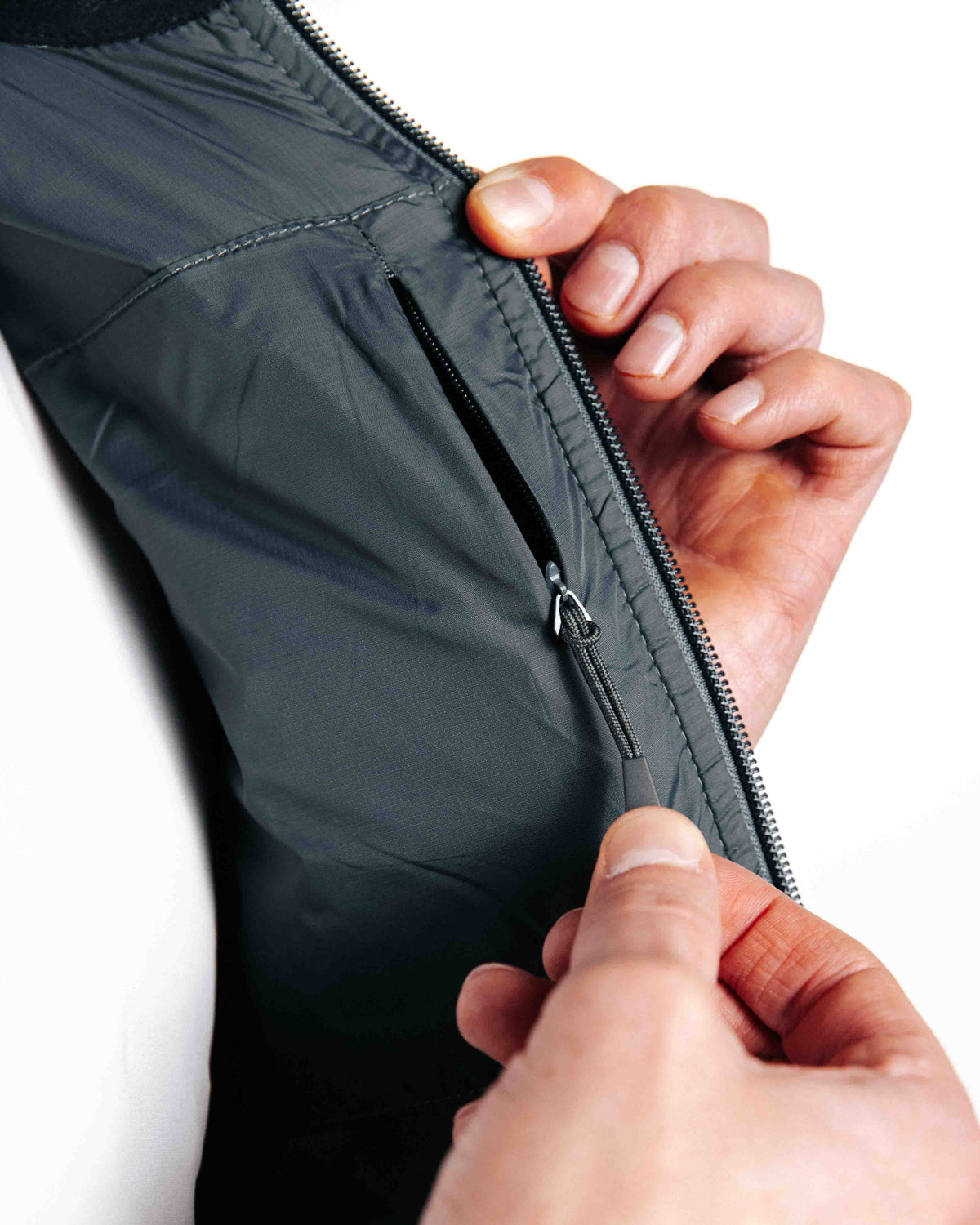The Primo Golf Dark Gray Vest inner zipper