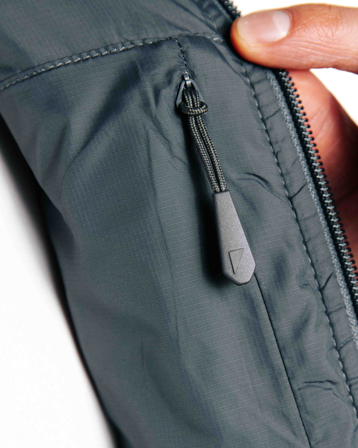 The Primo Golf Dark Gray Vest inner zipper