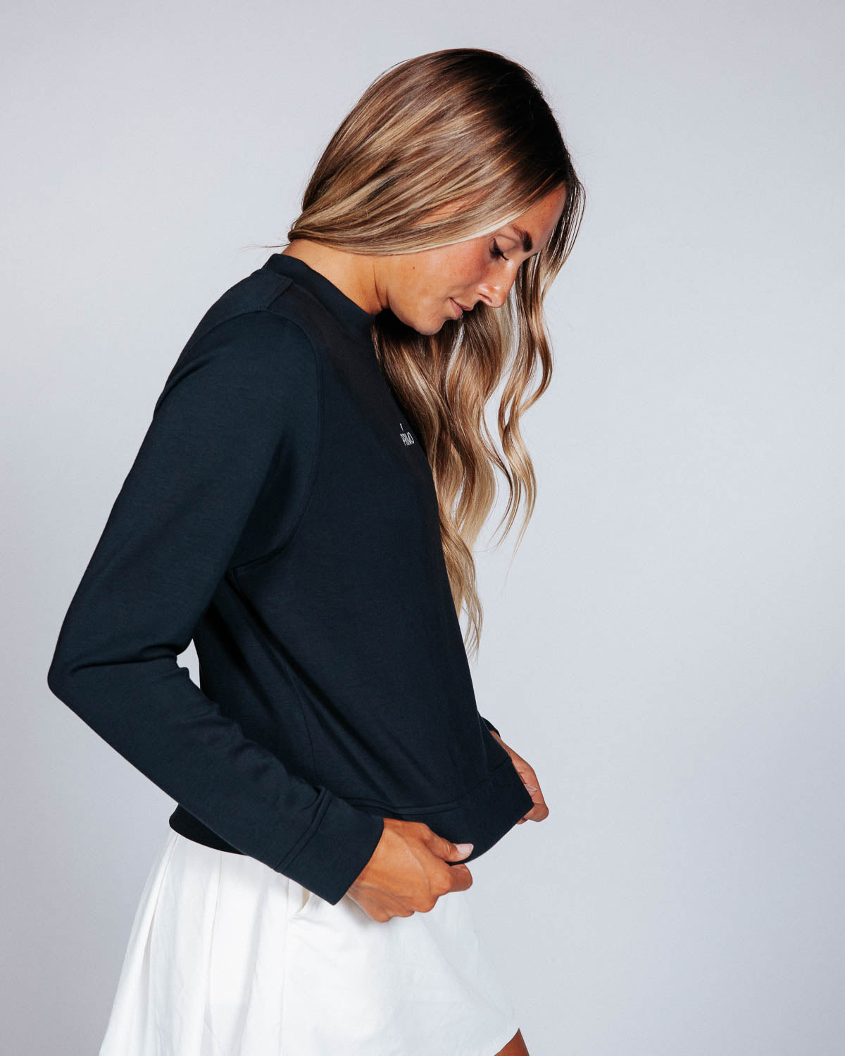 Women's Black Crew Neck – Primo Golf Apparel
