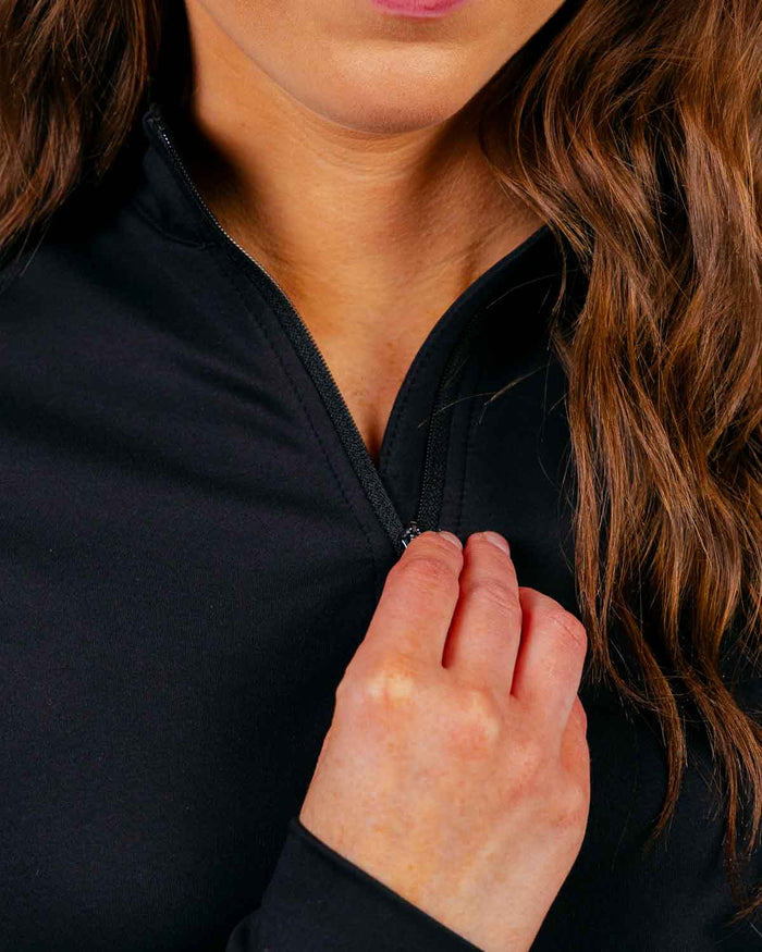 Women's Black Cursive Crop Quarterzip
